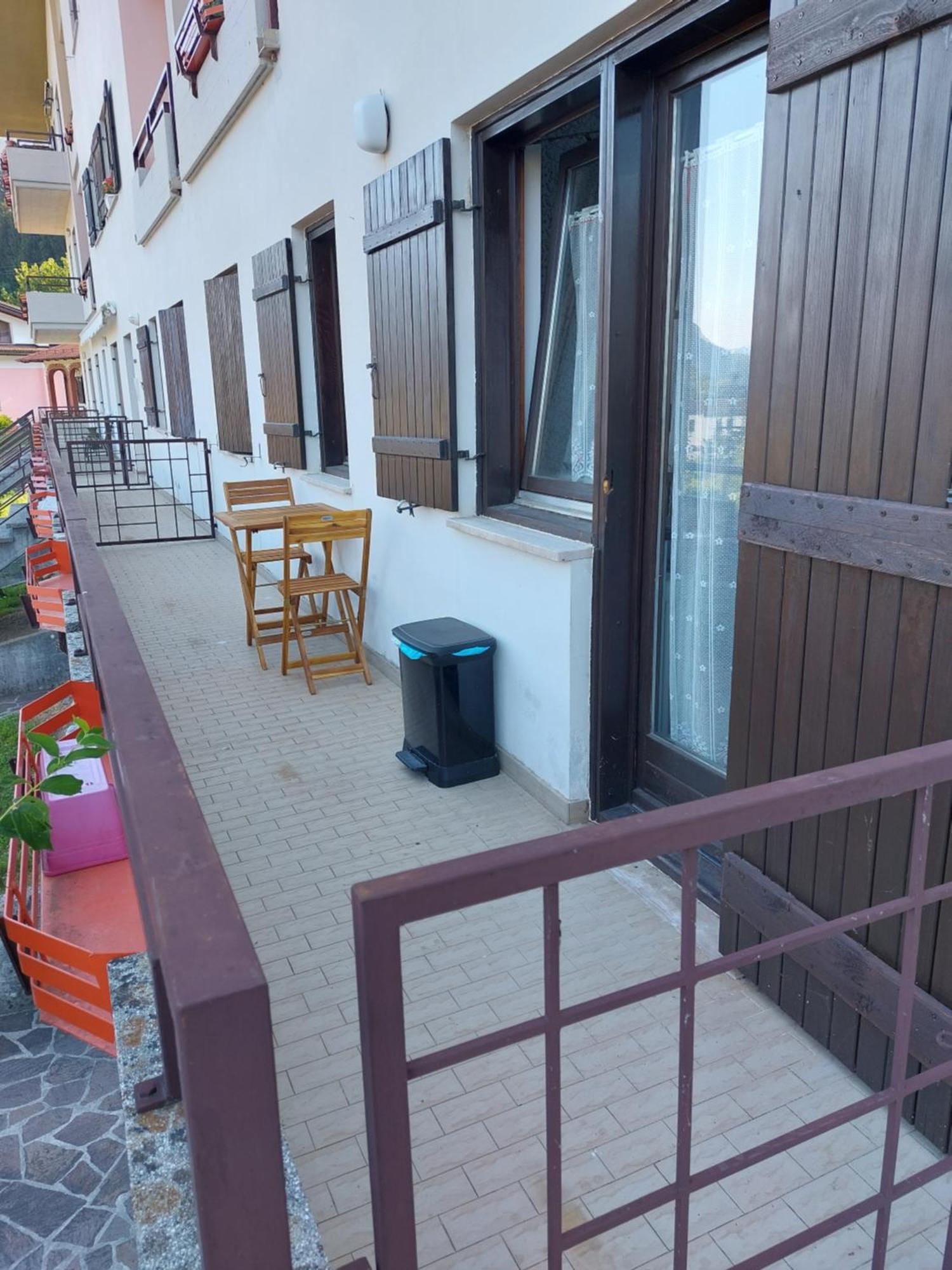 Mini Appartamento Panoramico Sutrio Ruang foto